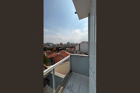 Casa à venda com 105m², 2 quartos e 2 vagasQuarto Varanda