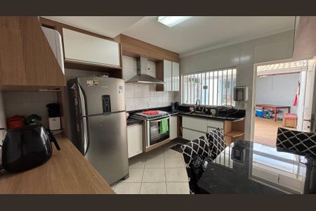 Casa à venda com 105m², 2 quartos e 2 vagasCozinha