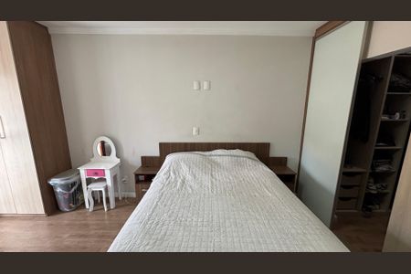 Casa à venda com 105m², 2 quartos e 2 vagasSuite