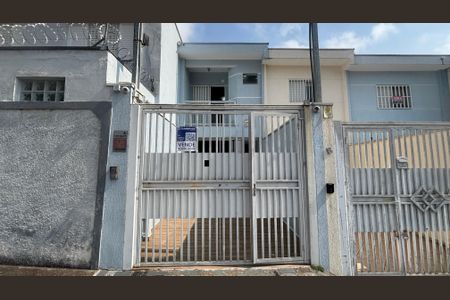 Casa à venda com 105m², 2 quartos e 2 vagasFachada