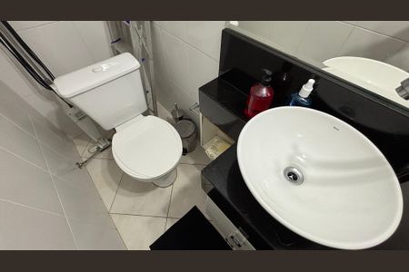 Casa à venda com 105m², 2 quartos e 2 vagasLavabo