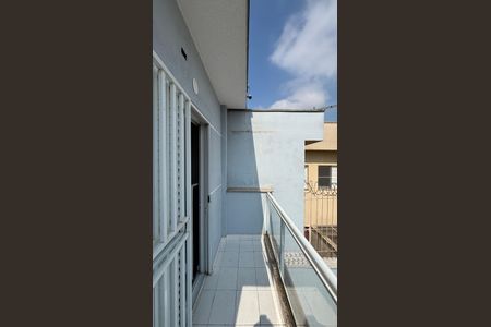 Casa à venda com 105m², 2 quartos e 2 vagasQuarto Varanda