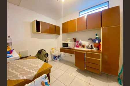 Casa à venda com 6 quartos, 294m² em Cambuci, São Paulo