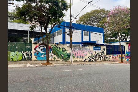 Casa à venda com 6 quartos, 294m² em Cambuci, São Paulo