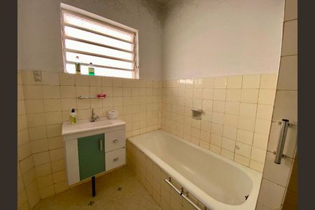 Casa à venda com 284m², 5 quartos e 5 vagas