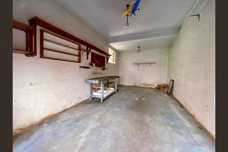 Casa à venda com 284m², 5 quartos e 5 vagas