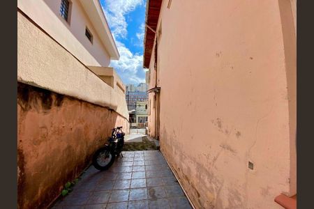 Casa à venda com 284m², 5 quartos e 5 vagas
