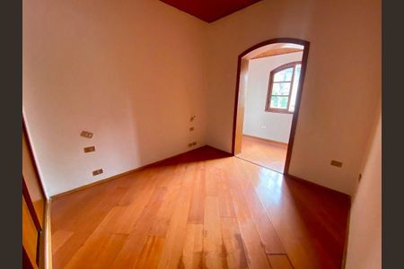 Casa à venda com 5 quartos, 164m² em Vila Mariana, São Paulo