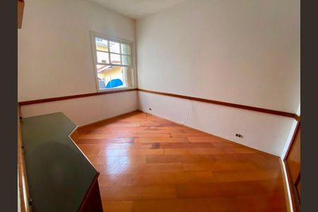Casa à venda com 5 quartos, 164m² em Vila Mariana, São Paulo