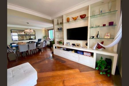 Apartamento à venda com 240m², 5 quartos e 3 vagas