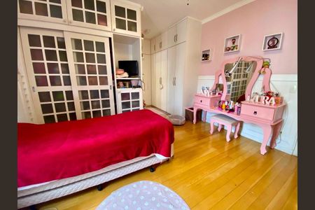 Apartamento à venda com 240m², 5 quartos e 3 vagas
