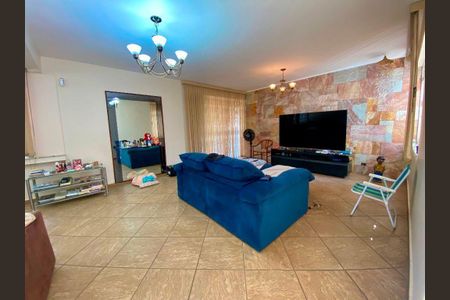 Casa à venda com 5 quartos, 360m² em Jardim da Gloria, São Paulo