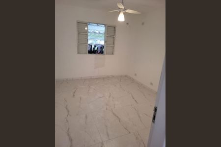 Quarto de casa à venda com 4 quartos, 146m² em Conjunto Residencial Santa Terezinha, São Paulo