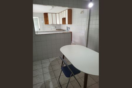 Casa à venda com 146m², 4 quartos e 2 vagas Casa à venda com 146m², 4 quartos e 2 vagasCozinha