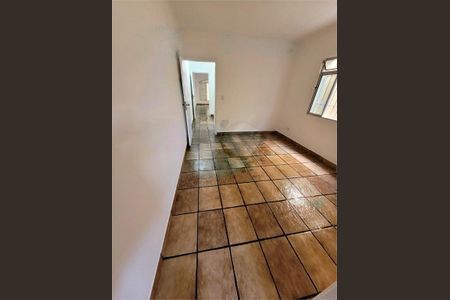 Casa à venda com 3 quartos, 180m² em Cidade Ademar, São Paulo