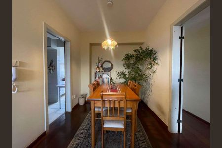 Apartamento à venda com 3 quartos, 90m² em Santa Efigênia, Belo Horizonte