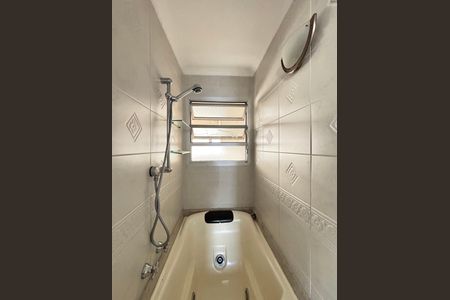 Apartamento para alugar com 118m², 4 quartos e 1 vaga Apartamento para alugar com 118m², 4 quartos e 1 vagaBanheiro