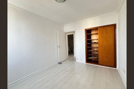 Apartamento para alugar com 118m², 4 quartos e 1 vaga Apartamento para alugar com 118m², 4 quartos e 1 vagaQuarto 2