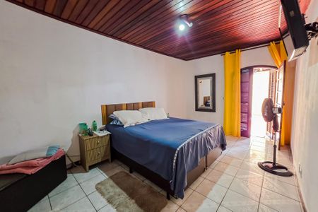 Casa à venda com 350m², 3 quartos e 2 vagasQuarto 