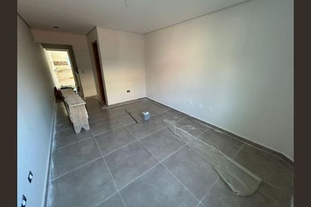 Casa à venda com 2 quartos, 180m² em Vila Palmeiras, São Paulo