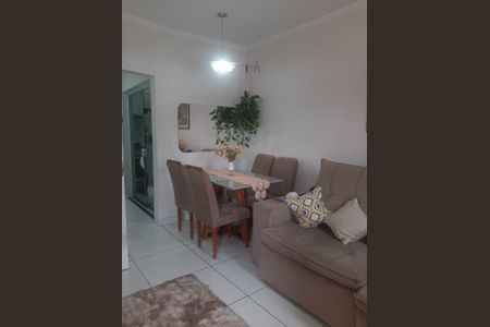 Casa à venda com 3 quartos, 110m² em Vila Carrão, São Paulo