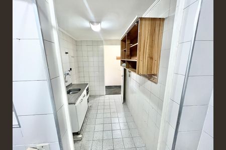 Apartamento para alugar com 49m², 2 quartos e sem vaga Apartamento para alugar com 49m², 2 quartos e sem vagaCozinha e Área de Serviço