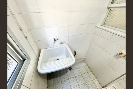 Apartamento para alugar com 49m², 2 quartos e sem vaga Apartamento para alugar com 49m², 2 quartos e sem vagaÁrea de Serviço