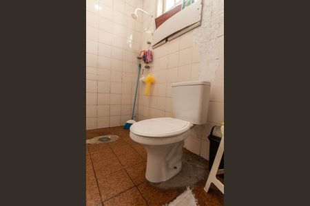 Casa à venda com 212m², 3 quartos e 2 vagas Casa à venda com 212m², 3 quartos e 2 vagasBanheiro
