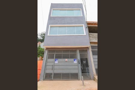 Casa para alugar com 75m², 2 quartos e sem vaga Casa para alugar com 75m², 2 quartos e sem vagaFachada