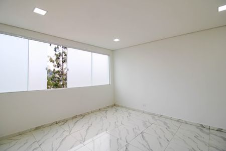Sala/Cozinha de casa para alugar com 2 quartos, 75m² em Parque Laguna, Taboão da Serra