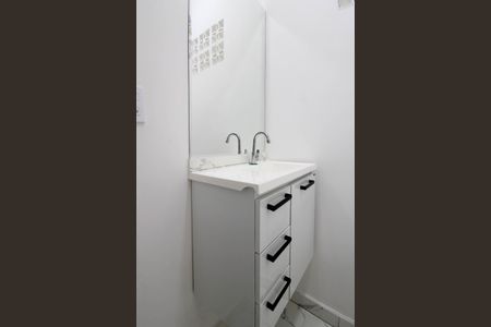 Casa para alugar com 75m², 2 quartos e sem vagaLavabo 