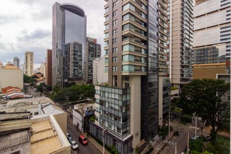 Vista/Varanda de kitnet/studio para alugar com 1 quarto, 26m² em Pinheiros, São Paulo