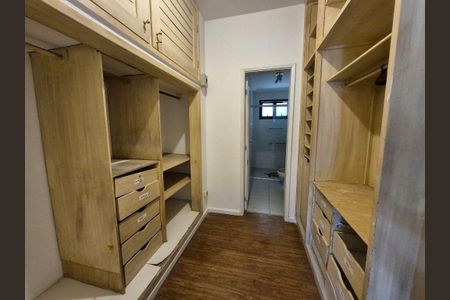 Casa à venda com 195m², 4 quartos e 3 vagas