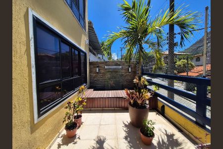 Casa à venda com 195m², 4 quartos e 3 vagas
