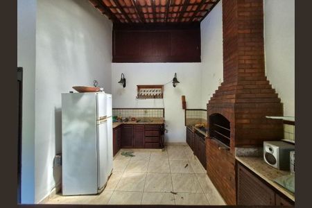 Casa à venda com 195m², 4 quartos e 3 vagas