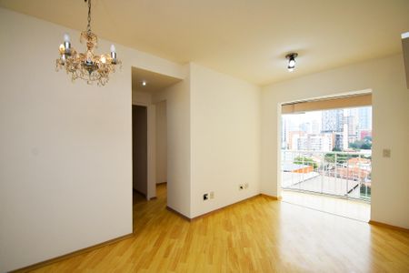 entrada de kitnet/studio para alugar com 2 quartos, 50m² em Pinheiros, São Paulo