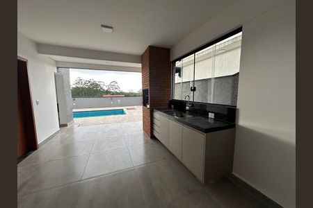 Casa de condomínio à venda com 250m², 3 quartos e 4 vagas Casa de condomínio à venda com 250m², 3 quartos e 4 vagasChurrasqueira