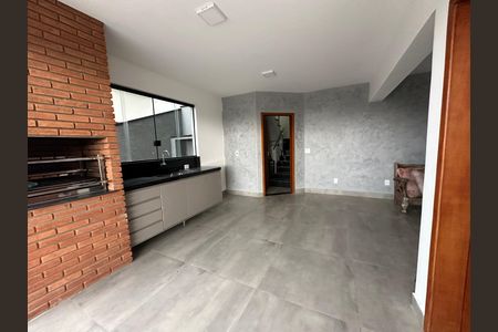 Casa de condomínio à venda com 250m², 3 quartos e 4 vagas Casa de condomínio à venda com 250m², 3 quartos e 4 vagasChurrasqueira