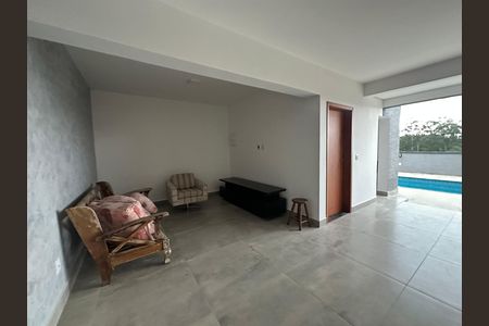 Casa de condomínio à venda com 250m², 3 quartos e 4 vagas Casa de condomínio à venda com 250m², 3 quartos e 4 vagasChurrasqueira