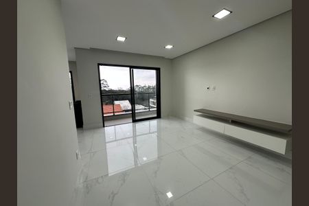 Sala de casa de condomínio à venda com 3 quartos, 250m² em Quintas do Ingaí, Barueri