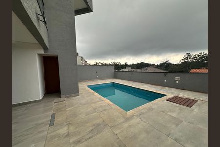 Casa de condomínio à venda com 250m², 3 quartos e 4 vagas Casa de condomínio à venda com 250m², 3 quartos e 4 vagasPiscina
