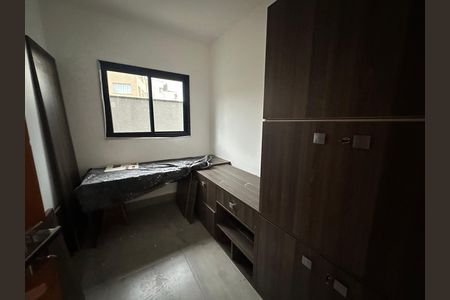 Casa de condomínio à venda com 250m², 3 quartos e 4 vagas Casa de condomínio à venda com 250m², 3 quartos e 4 vagasEscritório