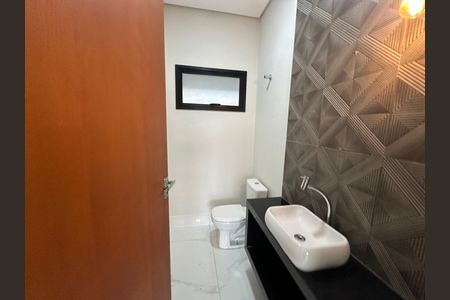 Casa de condomínio à venda com 250m², 3 quartos e 4 vagas Casa de condomínio à venda com 250m², 3 quartos e 4 vagasLavabo