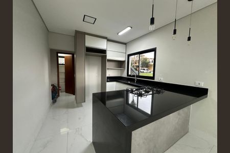 Casa de condomínio à venda com 250m², 3 quartos e 4 vagas Casa de condomínio à venda com 250m², 3 quartos e 4 vagasCozinha
