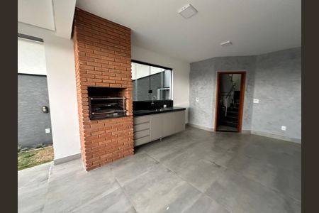 Casa de condomínio à venda com 250m², 3 quartos e 4 vagas Casa de condomínio à venda com 250m², 3 quartos e 4 vagasChurrasqueira