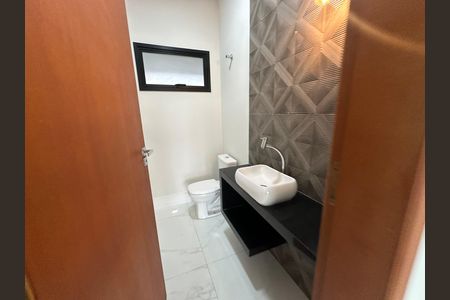 Casa de condomínio à venda com 250m², 3 quartos e 4 vagas Casa de condomínio à venda com 250m², 3 quartos e 4 vagasLavabo