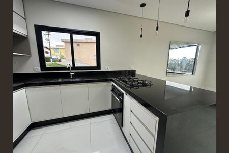 Casa de condomínio à venda com 250m², 3 quartos e 4 vagas Casa de condomínio à venda com 250m², 3 quartos e 4 vagasCozinha