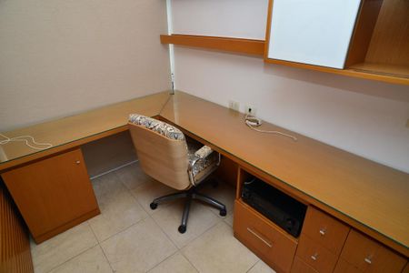 Casa de condomínio para alugar com 380m², 4 quartos e 6 vagas Casa de condomínio para alugar com 380m², 4 quartos e 6 vagasSuíte Principal