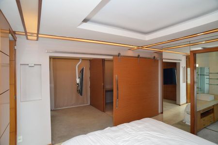 Casa de condomínio para alugar com 380m², 4 quartos e 6 vagas Casa de condomínio para alugar com 380m², 4 quartos e 6 vagasSuíte Principal