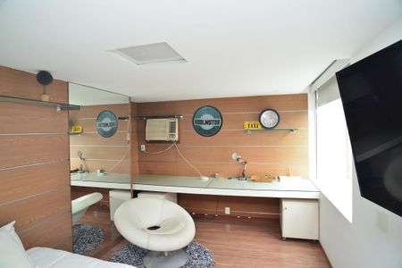 Casa de condomínio para alugar com 380m², 4 quartos e 6 vagas Casa de condomínio para alugar com 380m², 4 quartos e 6 vagasSuíte 2